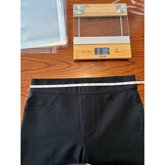 Spanx The Perfect Pant Black Crop Flare Stretch Pull On Size XL Petite - Picture 7 of 8